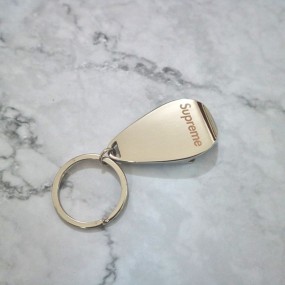 Metalen flesopener sleutelhanger bedrukken met logo